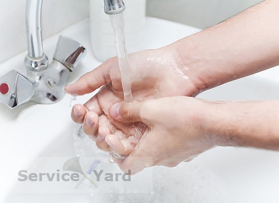 How to remove the smell of fish from the hands?